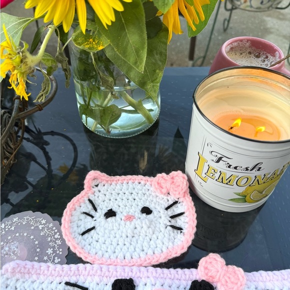 Hello Kitty Crochet Mug Cozy and Coaster Set – Handmade Cute Pastel Gift - Picture 7 of 7
